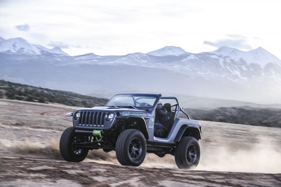  Jeep 4SPEED Concept (JL) 2018 года  (фото 11 из 39)